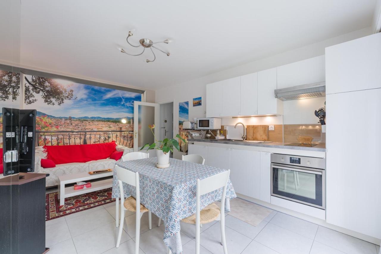 Green Garden - Charmant Appartement A Nantes Bagian luar foto